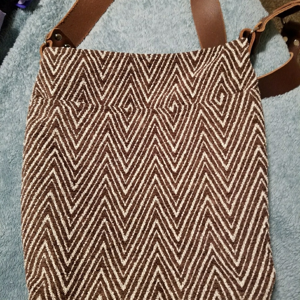 Midi Queen crossbody